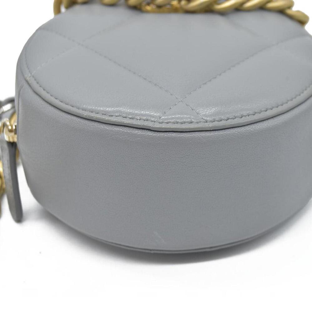Chanel  Lambskin Quilted Chanel 19 Round Clutch With Chain - Picture 7 of 15